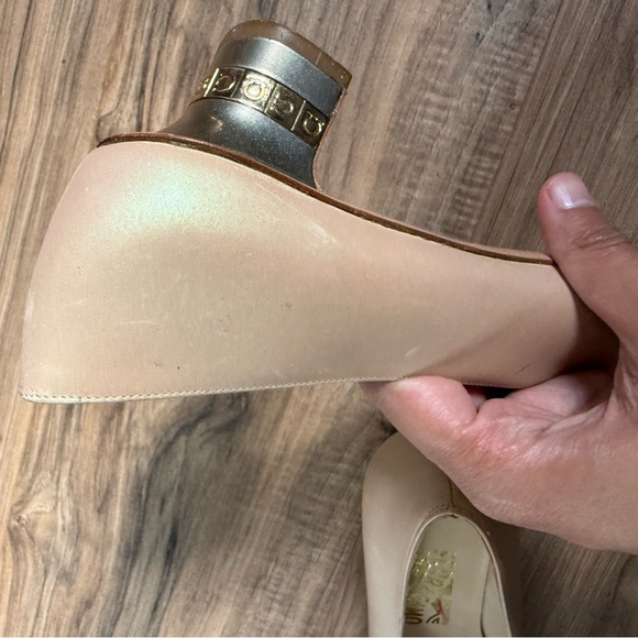 Salvatore Ferragamo Vintage Light Gold Metallic Sliver Gold Heel Isze 8 2A - Picture 11 of 15